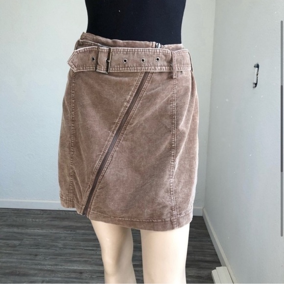 Brown Corduroy Skirt with Belt - Picture 3 of 8